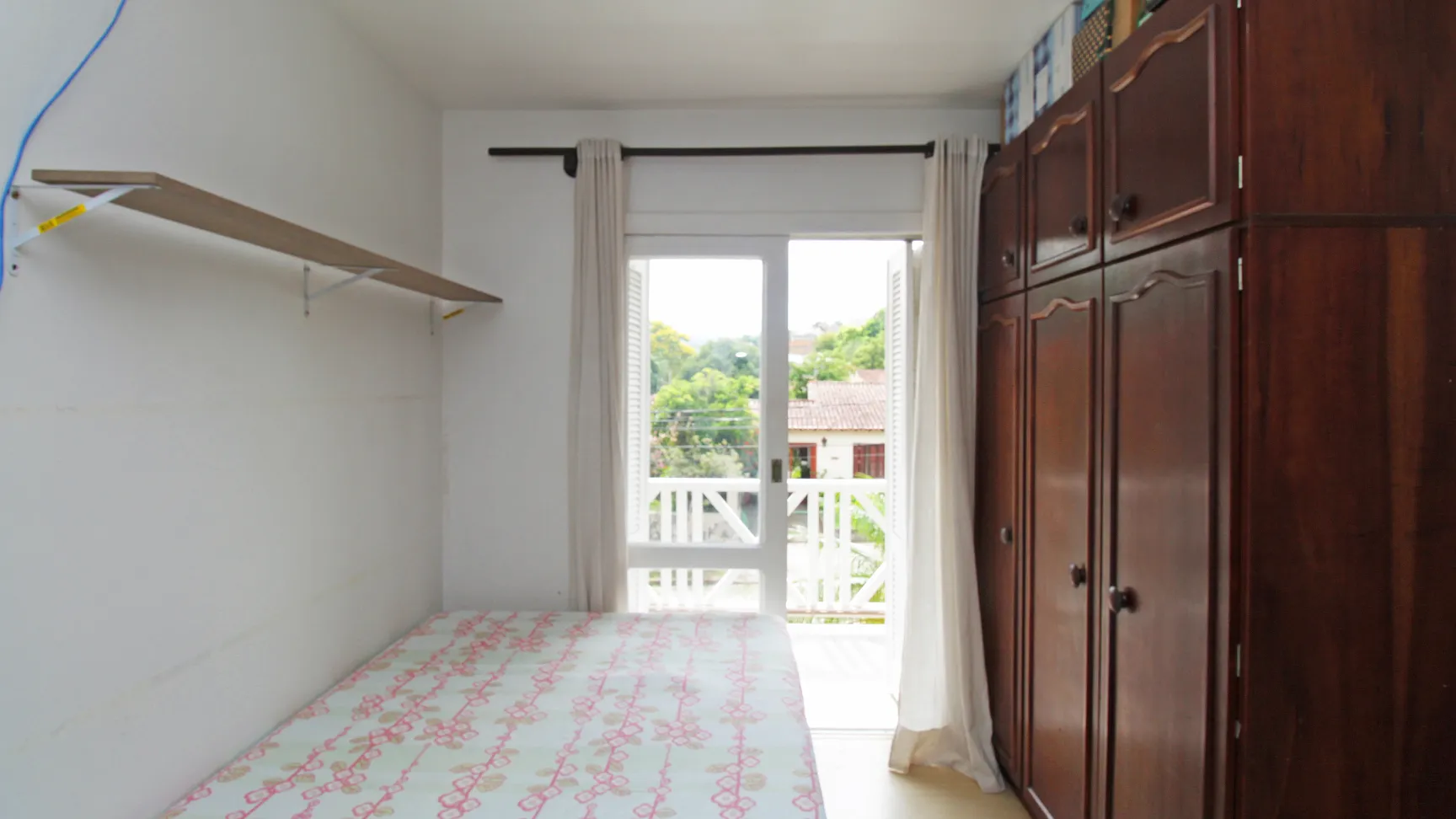 Quarto Esquerda Sacada